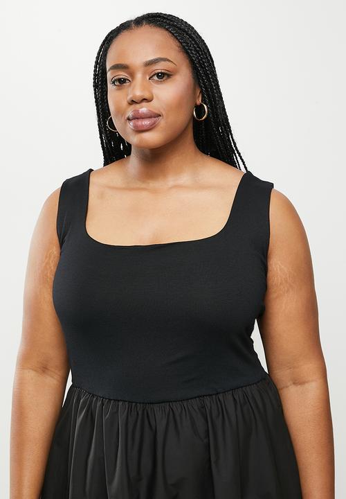 Me&B - Plus flare dress - black