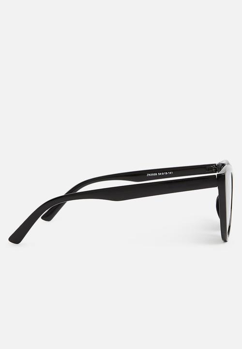 Superbalist - Kelly cateye sunglasses - black