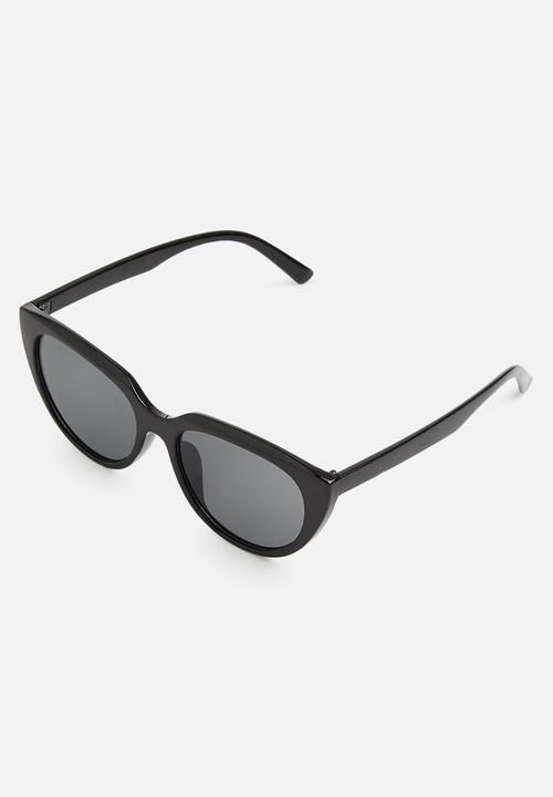 Superbalist - Kelly cateye sunglasses - black