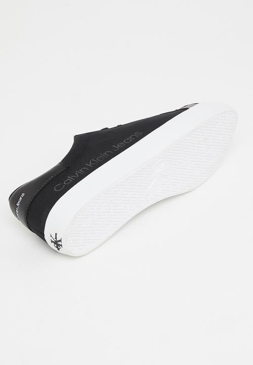 Calvin Klein - Low profile sneaker laceup co - black