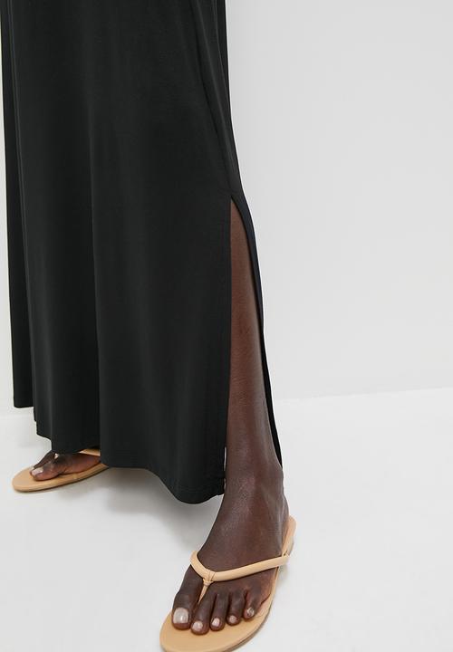 edit - Slit detail a-line knit maxi - black