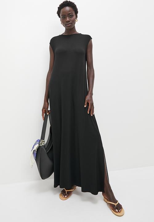 edit - Slit detail a-line knit maxi - black