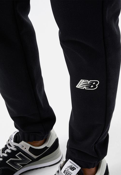 New Balance  - Nb essentials magnify fleece jogger - black