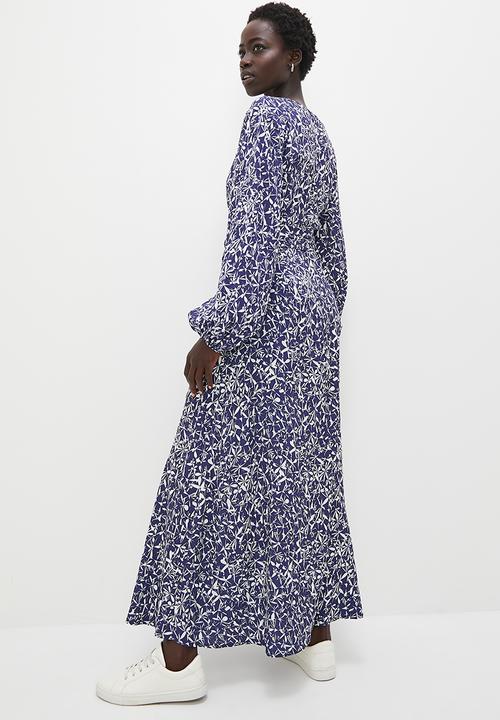 edit - V-neck belted maxi - ink micro dragonfly