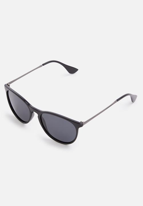 Superbalist - Vince sunglasses - black
