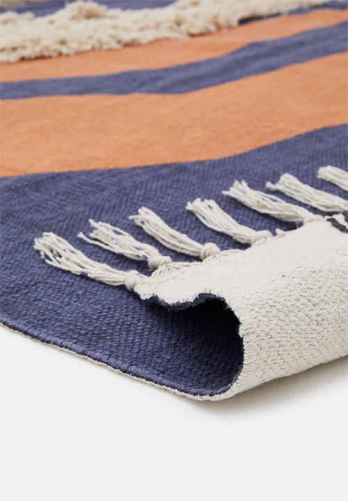 Superbalist - Lulama Wolf tufted rug - Injongo III