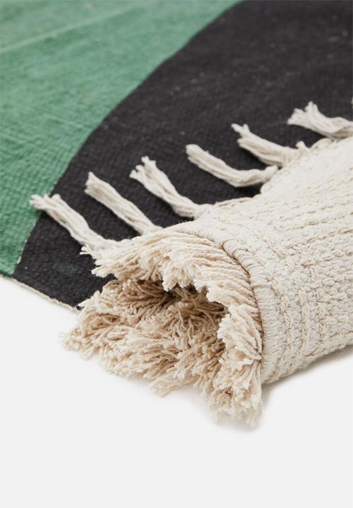 Superbalist - Lulama Wolf tufted rug - Injongo I