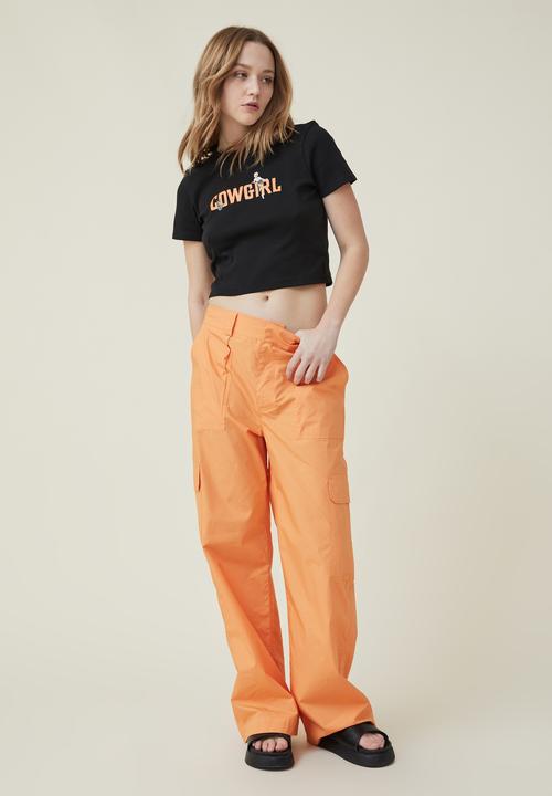 Cotton On - Micro fit rib graphic tee - cow boy / black