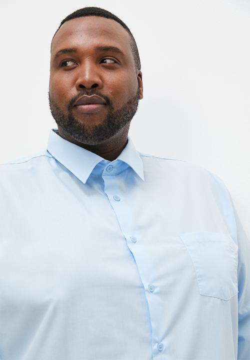 Superbalist - Plus easy care regular fit shirt - sky blue