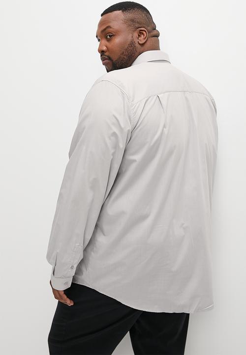 Superbalist - Plus easy care regular fit shirt - light grey