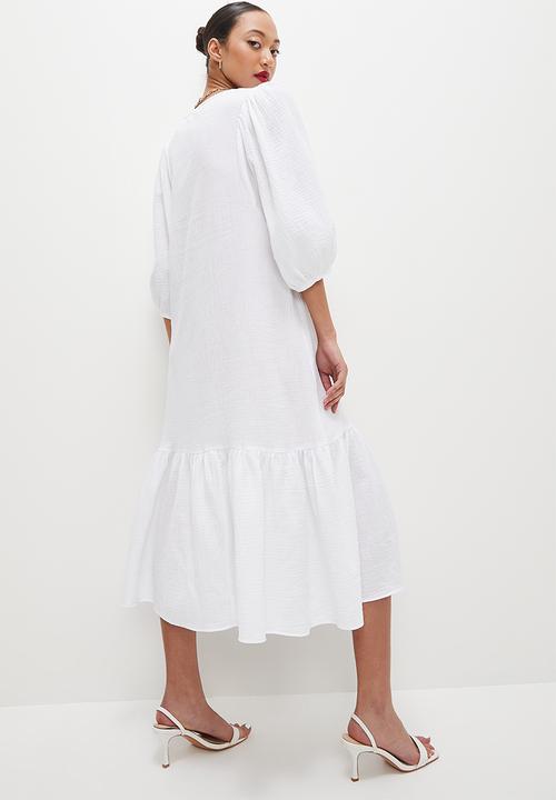 VELVET - Plunge neck tiered maxi dress - white