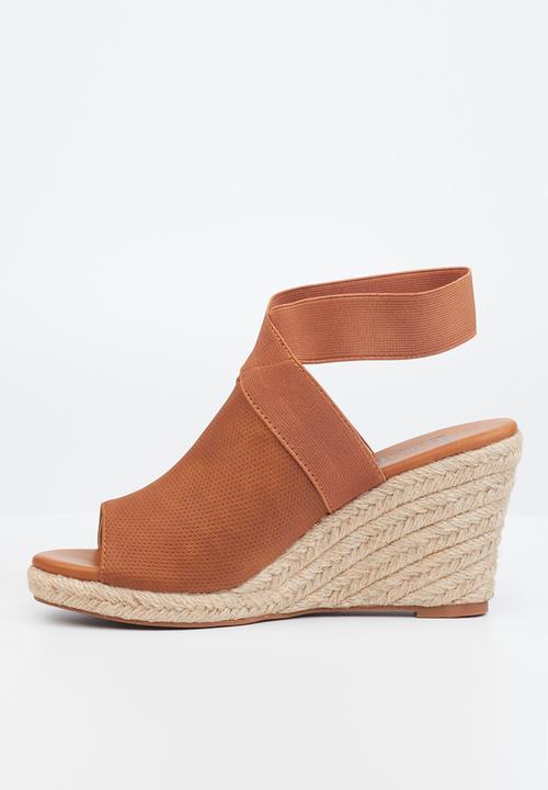 Butterfly Feet - Drayco 1 espadrille wedge heel - tan