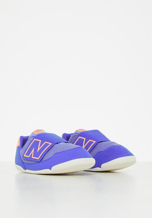 New Balance  - New b - blue & coral