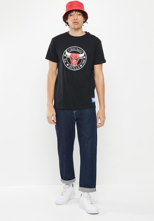 NBA - Chicago Bulls core badge print tee - black