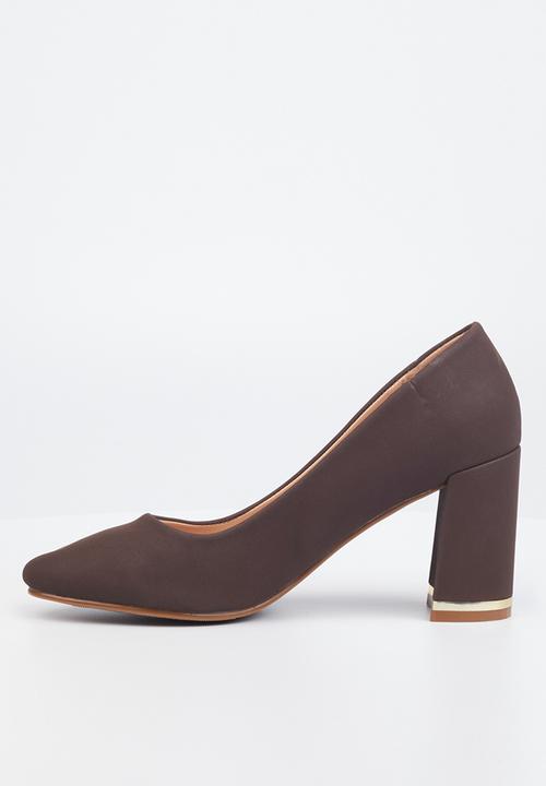 Butterfly Feet - Kiara 1 court block heel - chocolate