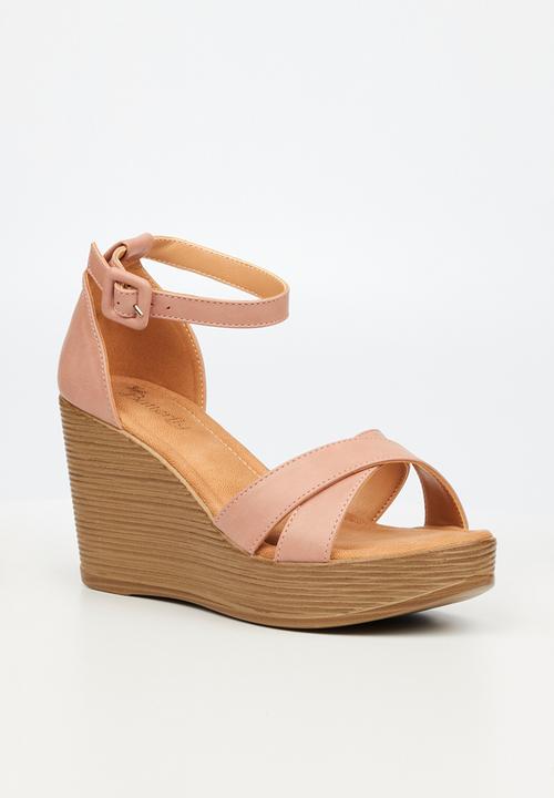 Butterfly Feet - Larah 1 wedge heel - pink