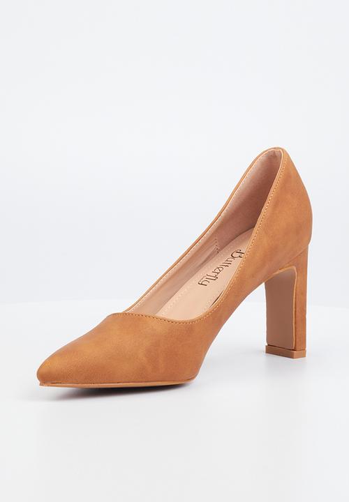 Butterfly Feet - Lena 1 barely there court block heel - camel