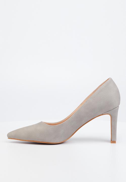 Butterfly Feet - Lena 1 barely there court block heel - grey