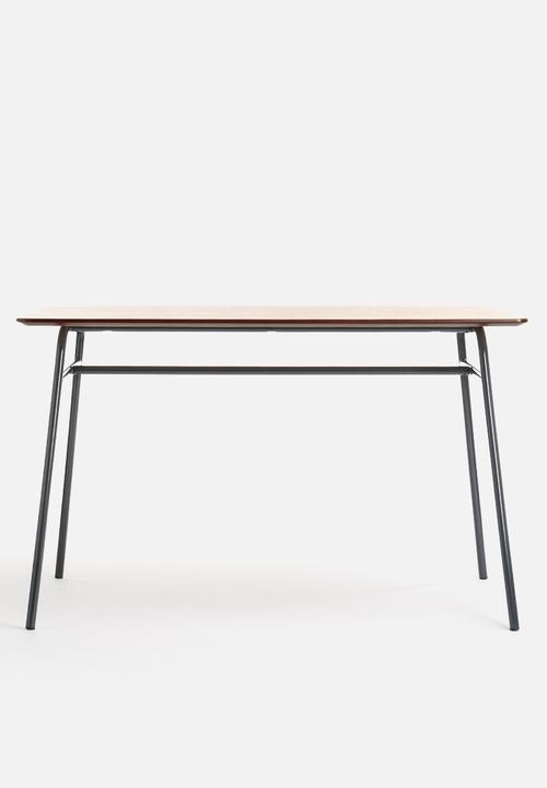 Nomad Home - Ant Table