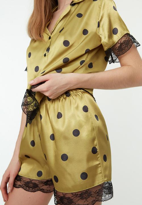 Trendyol - Polka dot patterned  pajamas set  - gold