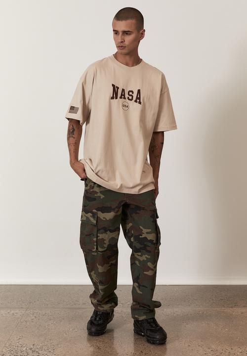 Factorie - Oversized nasa T-shirt - lcn nas beige/nasa emb