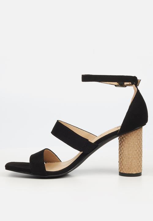 Butterfly Feet - Grace 1 ankle tie block heel - black