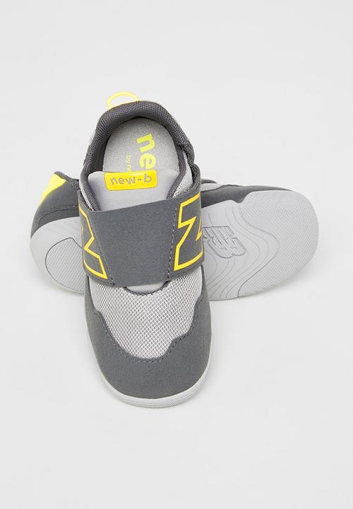 New Balance  - New b - grey & yellow 