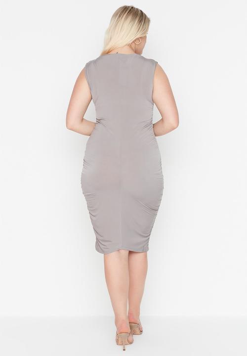 Trendyol - Plus ruched sleeveless dress - mink
