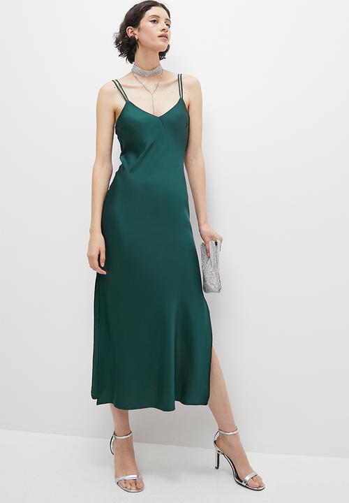 VELVET - Strappy satin slip dress with slits - emerald