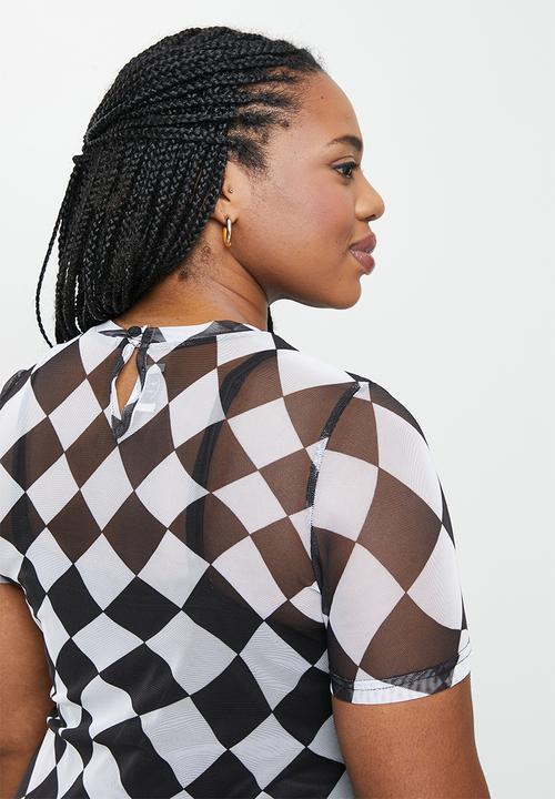 Me&B - Plus maxi mesh dress - black & white illusion check