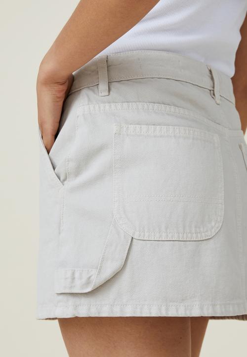 Cotton On - Cargo denim low rise mini skirt - soft taupe