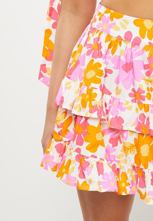 Glamorous - Bright daisy print tiered mini skirt coord - multi
