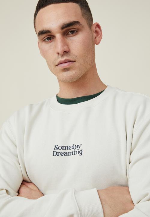 Cotton On - Graphic crew fleece - ecru/someday dreaming