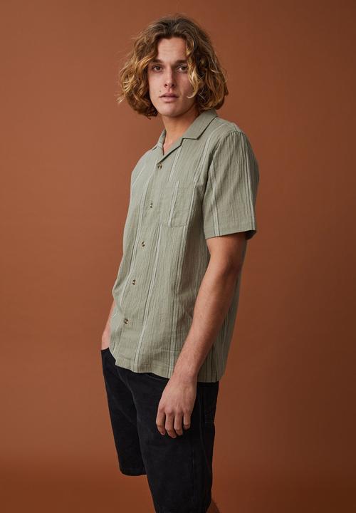 Cotton On - Riviera short sleeve shirt - olive stripe