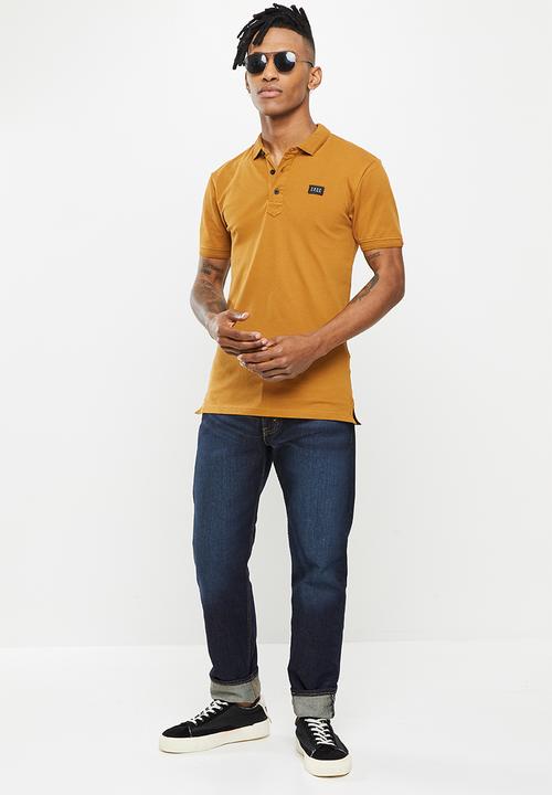 S.P.C.C - Diallo golfer - dark yellow