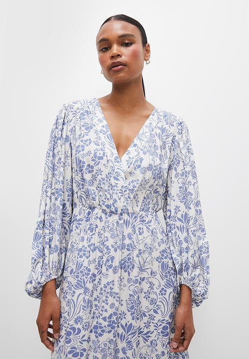 edit - Soft femme boho a-line midi - blue soft floral