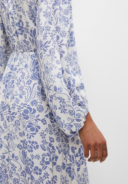 edit - Soft femme boho a-line midi - blue soft floral
