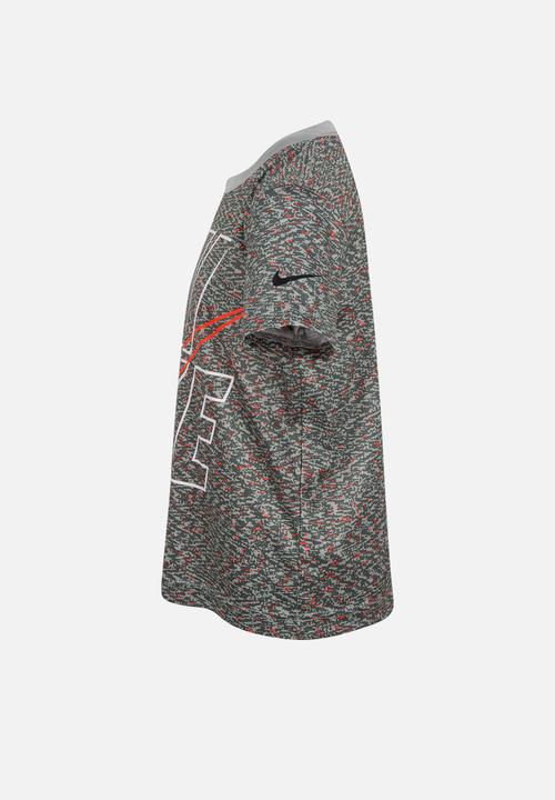 Nike - Nkb nike stacked tee - light smoke grey