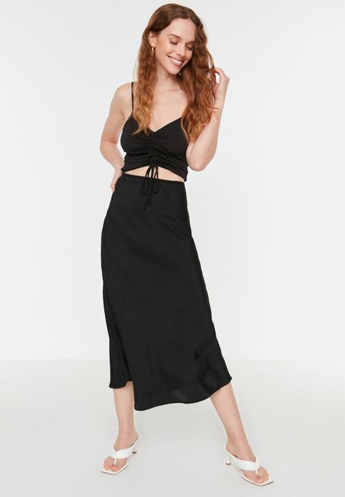 Trendyol - High waist flared skirt - black