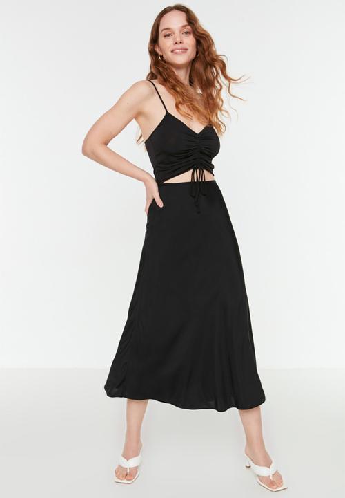 Trendyol - High waist flared skirt - black