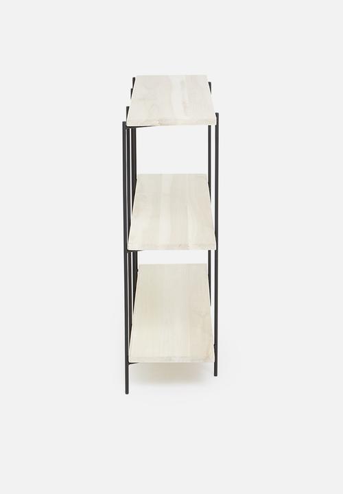 Emerging Creatives - Aaron server - natural