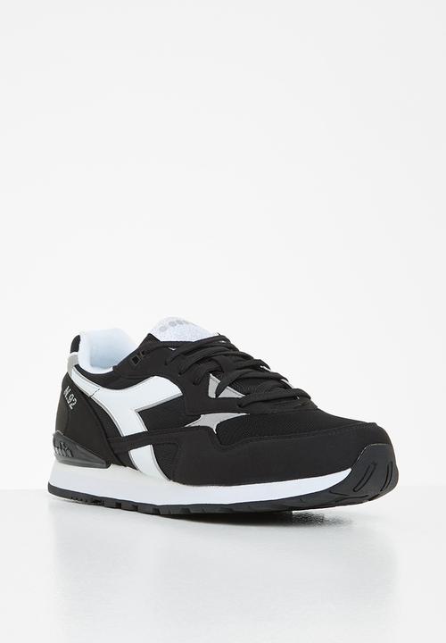 Diadora - N.92 - black