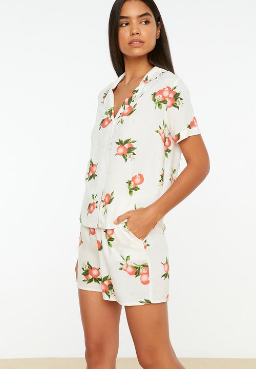 Trendyol - Fruit print woven pajamas set - white