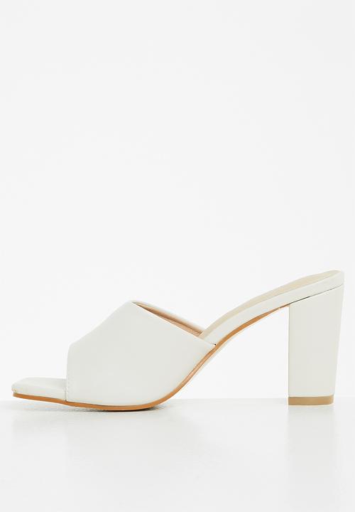 Superbalist - Daisy mule - oatmilk