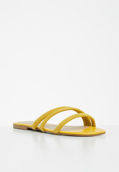 edit - Bethany puffy strap sandal - mustard