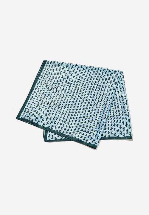 Rubi - Versatile scarf - sara radial wave blue