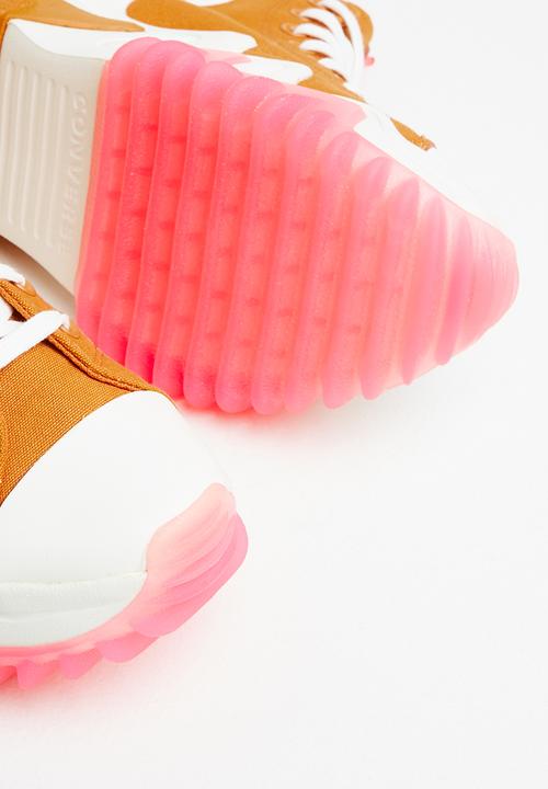 Converse - Run star motion - monarch/strawberry jam/egret