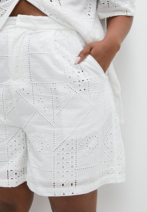 Superbalist - Anglaise easy pull on shorts - white