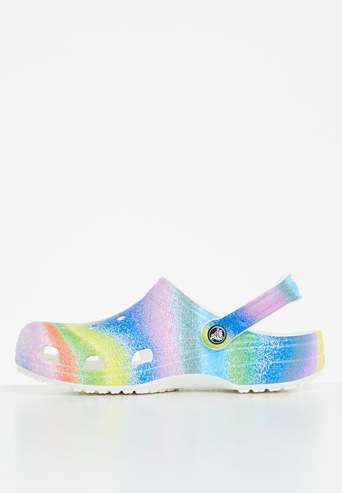 Crocs - Classic spray dye clog - white & multi