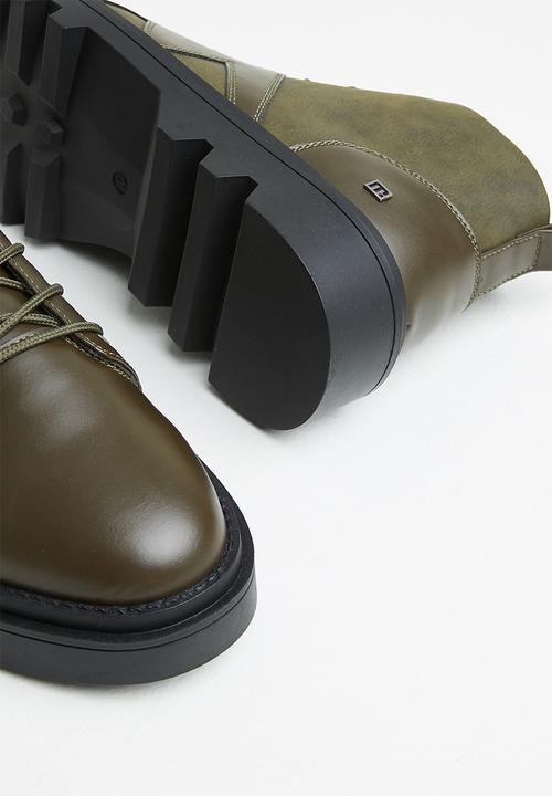 MAZERATA - Vinchey 5 nubuck wax - olive